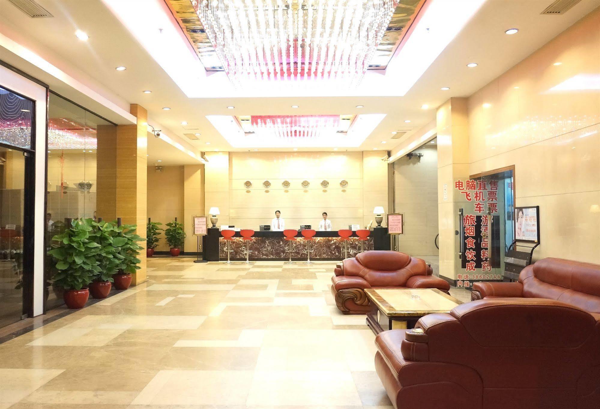 Paco Hotel Guangzhou Chebeinan Metro Branch Exterior foto